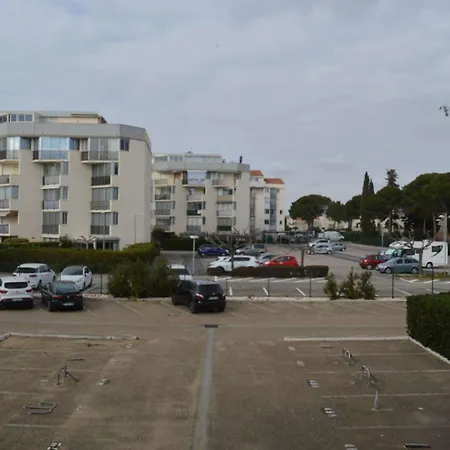 Apartment Familial Proche Avec Terrasse, Parking Prive, Au Grau-du-roi - Fr-1-250-136 Le Grau-du-Roi
